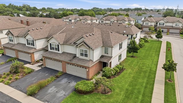 1541 Pauline Circle, Mundelein, IL 60060