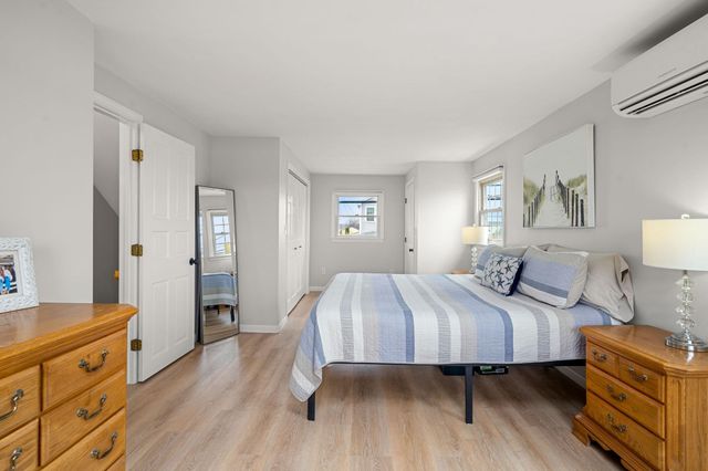 543 Winnacunnet Road, Hampton, NH 03842