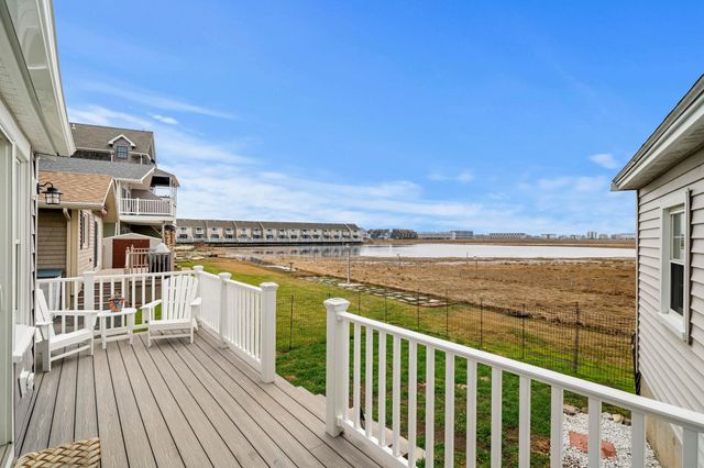 543 Winnacunnet Road, Hampton, NH 03842