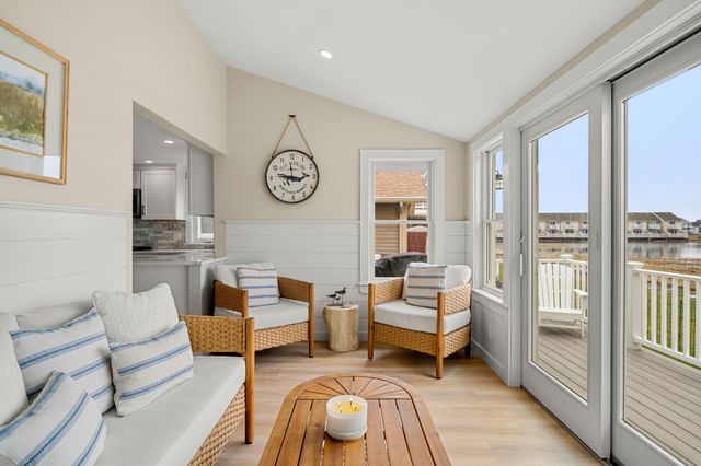 543 Winnacunnet Road, Hampton, NH 03842