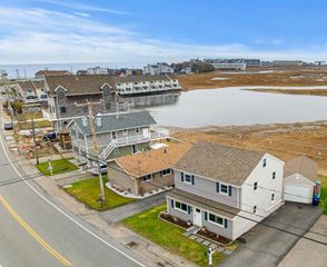543 Winnacunnet Road, Hampton, NH 03842