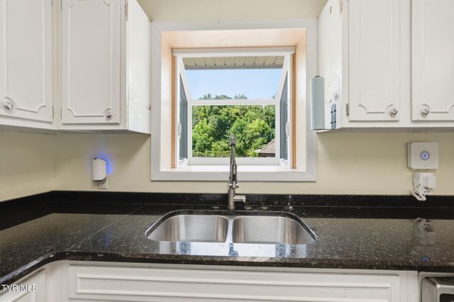 157 Old Moreland Drive, Kingsport, TN 37663