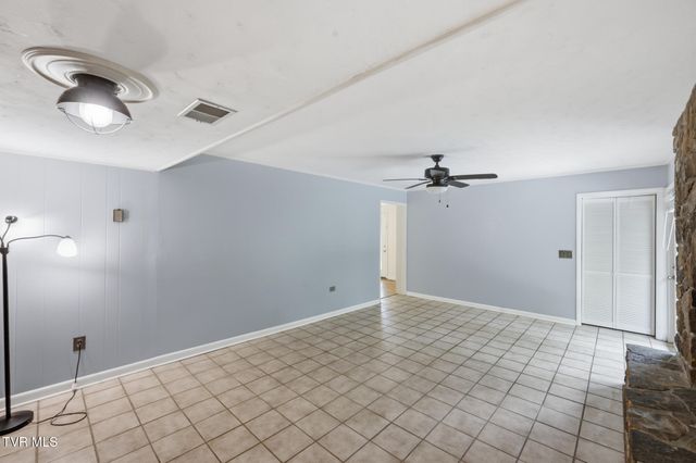 157 Old Moreland Drive, Kingsport, TN 37663