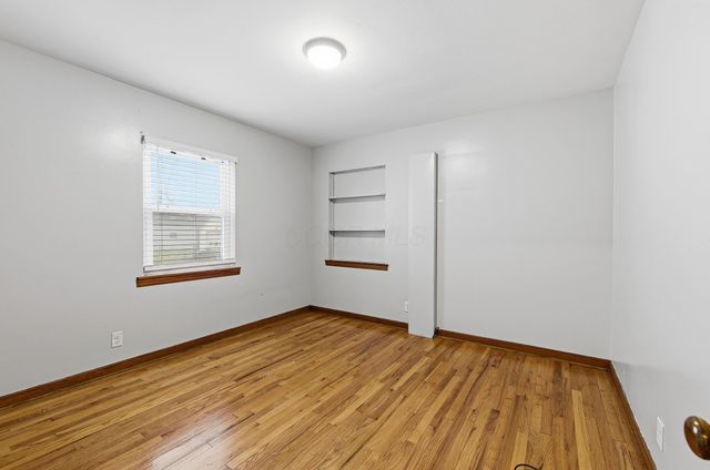 1884 E North Broadway Street, Columbus, OH 43224