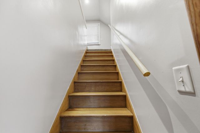 1884 E North Broadway Street, Columbus, OH 43224