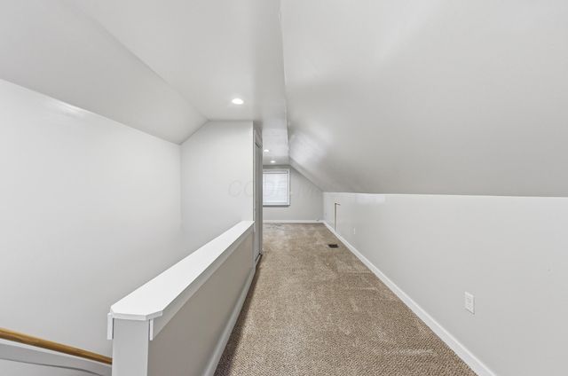 1884 E North Broadway Street, Columbus, OH 43224