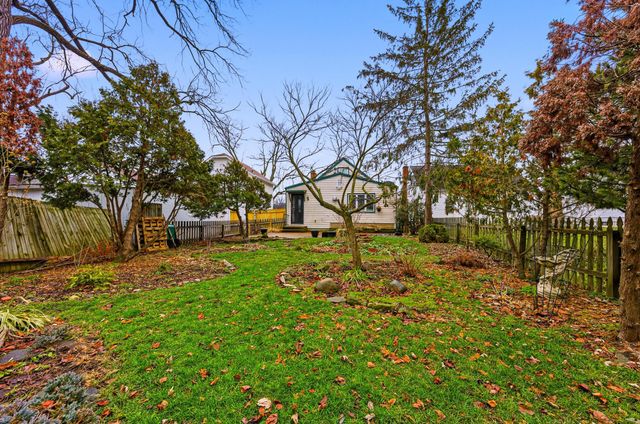 1884 E North Broadway Street, Columbus, OH 43224