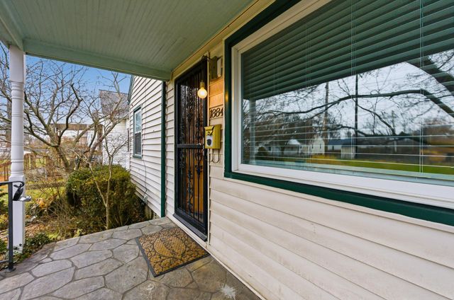 1884 E North Broadway Street, Columbus, OH 43224