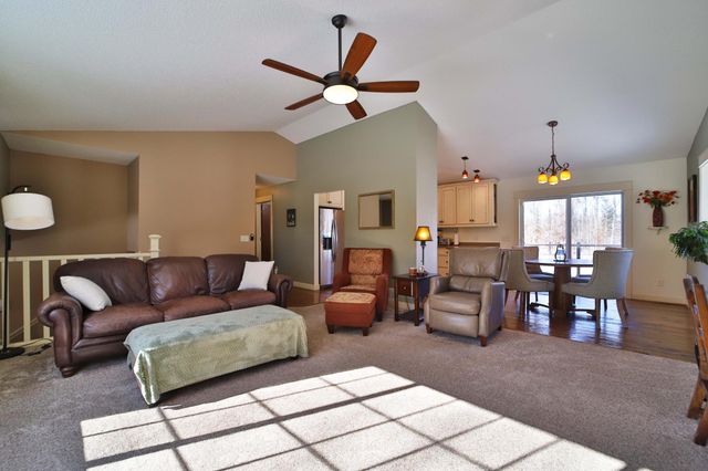 8136 County Road 123, Brainerd, MN 56401