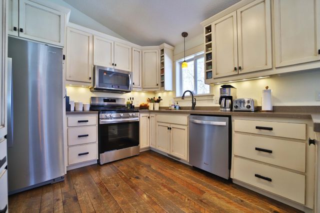 8136 County Road 123, Brainerd, MN 56401