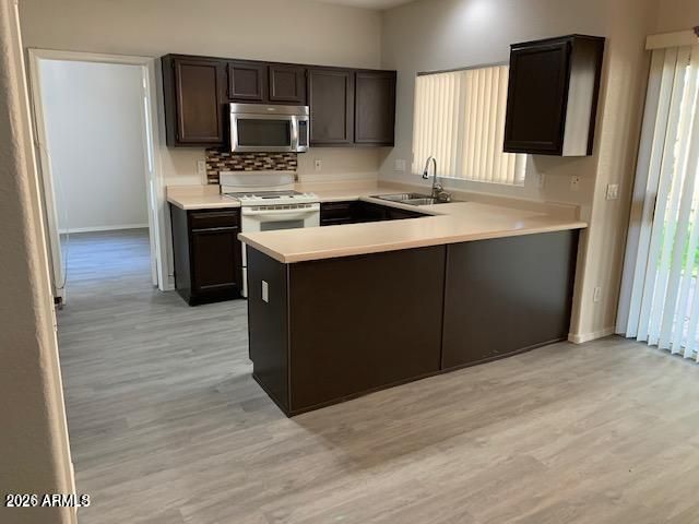 442 W EL FREDA Road, Tempe, AZ 85284