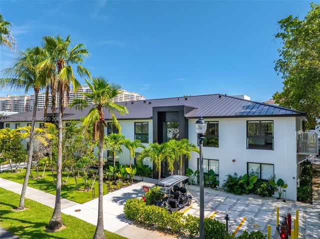 200 Sunrise Dr 200C, Key Biscayne, FL 33149