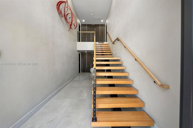 200 Sunrise Dr 200C, Key Biscayne, FL 33149