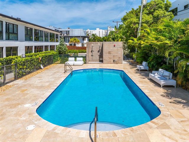 200 Sunrise Dr 200C, Key Biscayne, FL 33149