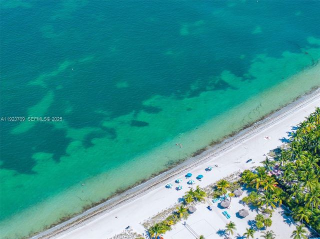 200 Sunrise Dr 200C, Key Biscayne, FL 33149
