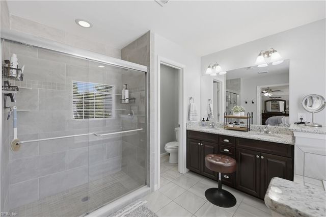 2209 Beeblossom LN, Chesapeake, VA 23323