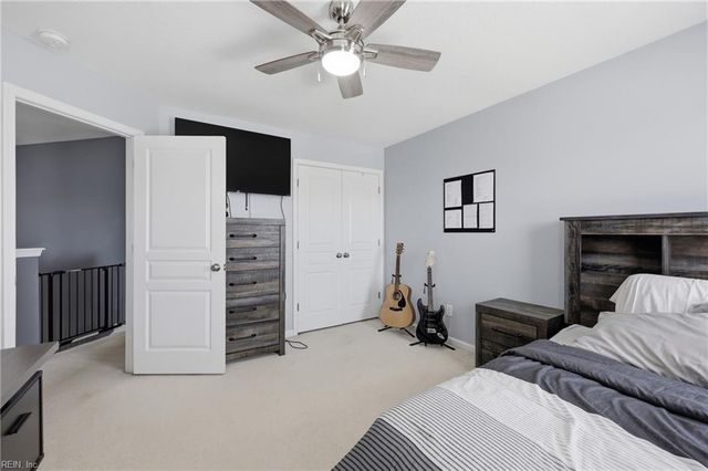 2209 Beeblossom LN, Chesapeake, VA 23323