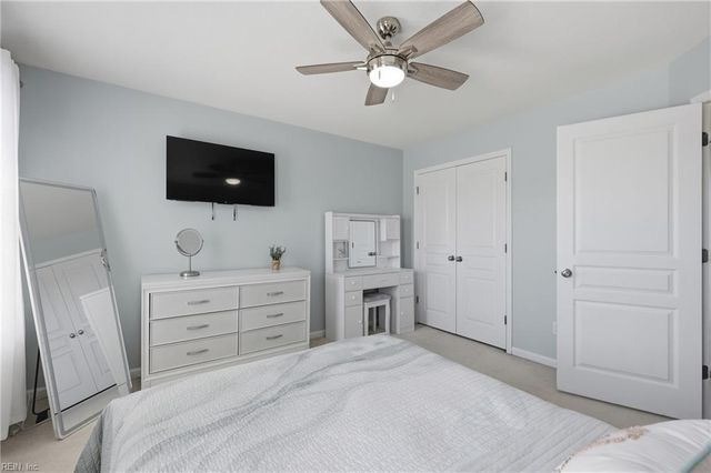 2209 Beeblossom LN, Chesapeake, VA 23323