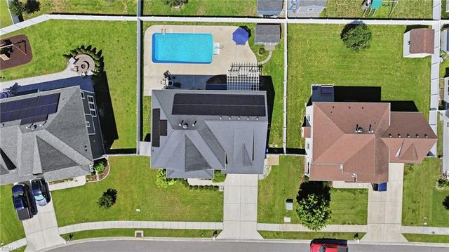2209 Beeblossom LN, Chesapeake, VA 23323