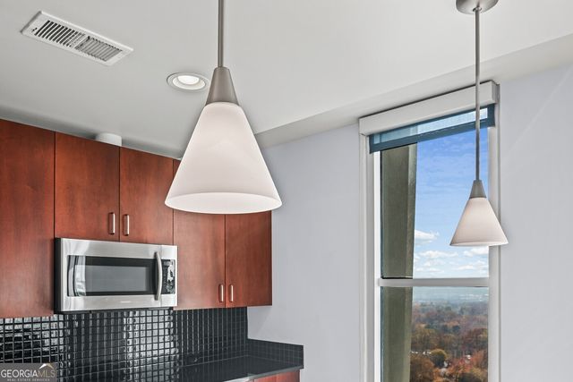 250 Pharr Road NE 1914, Atlanta, GA 30305