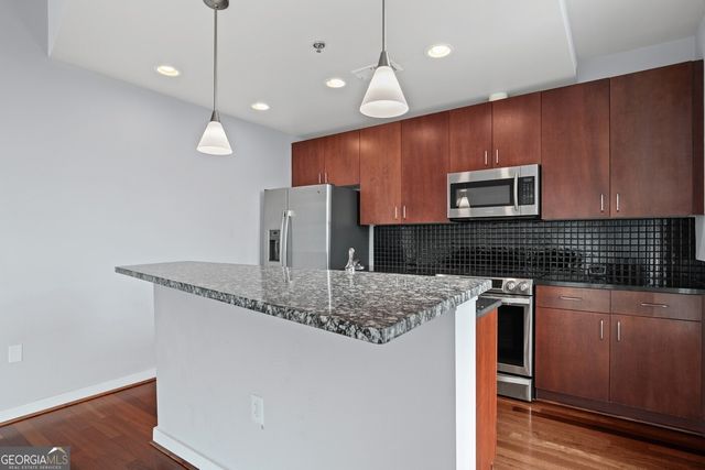 250 Pharr Road NE 1914, Atlanta, GA 30305