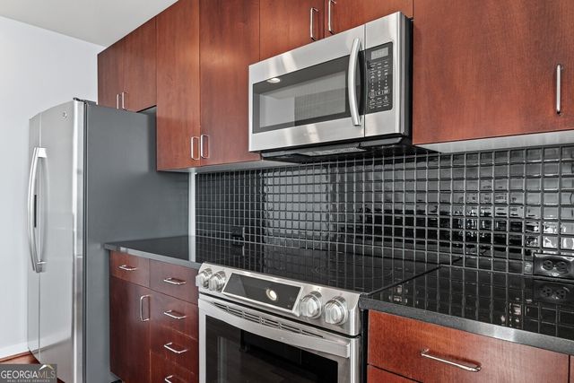 250 Pharr Road NE 1914, Atlanta, GA 30305