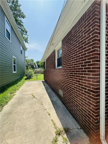 2220 Hanson AVE, Norfolk, VA 23504