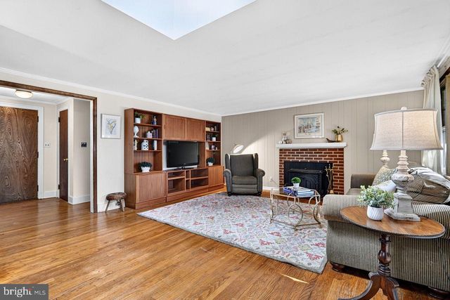 114 N MAIN ST, Cranbury, NJ 08512