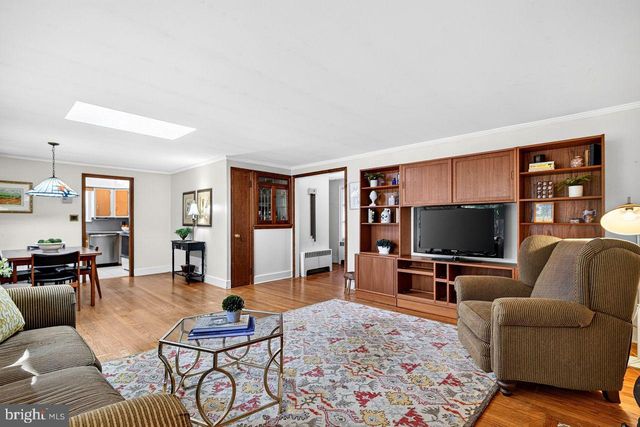 114 N MAIN ST, Cranbury, NJ 08512