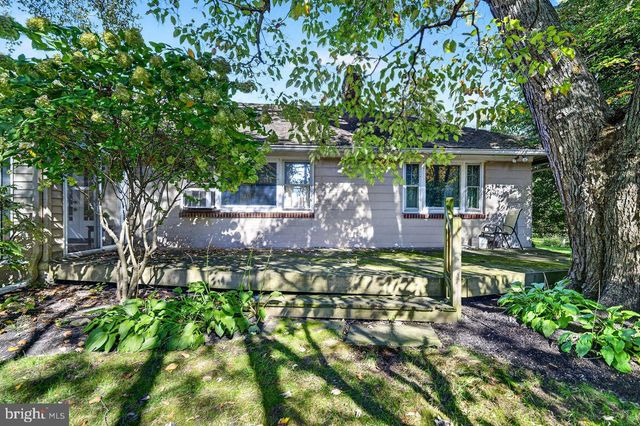 114 N MAIN ST, Cranbury, NJ 08512