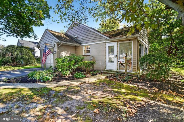 114 N MAIN ST, Cranbury, NJ 08512