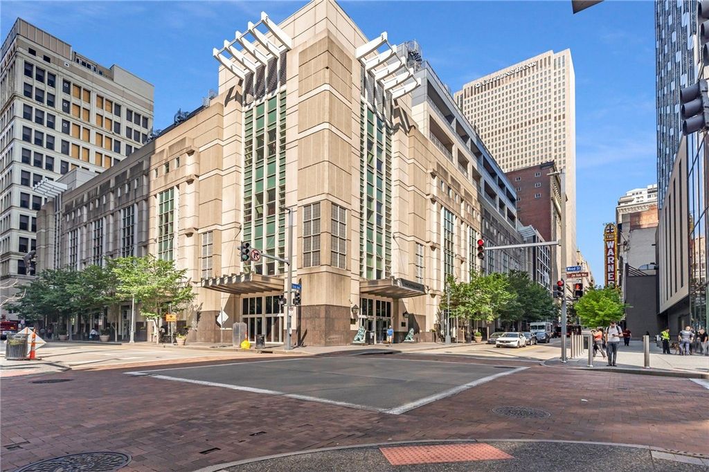 301 5th Avenue 702, Downtown Pgh, PA 15222