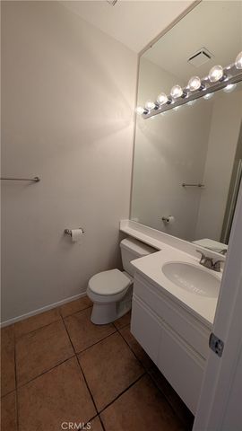 28446 Yosemite, Lake Forest, CA 92679