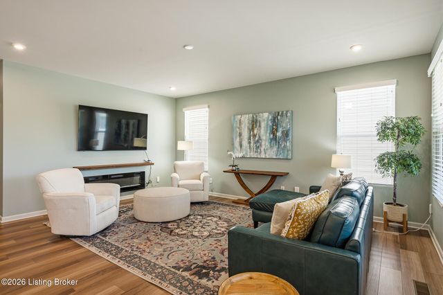 3617 Fordham Park Dr, Louisville, KY 40245