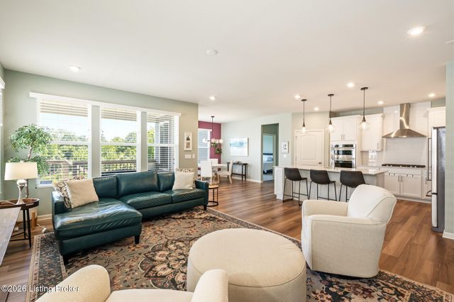 3617 Fordham Park Dr, Louisville, KY 40245