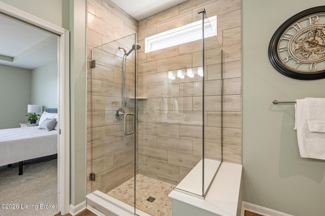 3617 Fordham Park Dr, Louisville, KY 40245