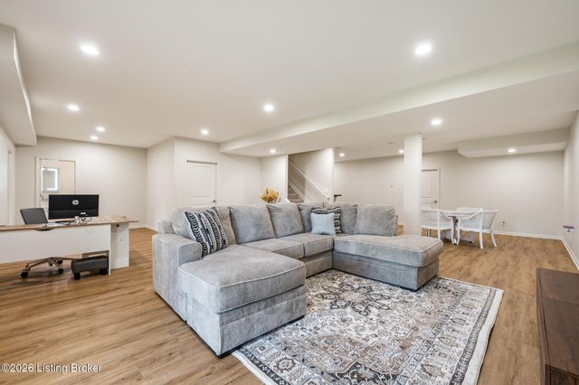 3617 Fordham Park Dr, Louisville, KY 40245