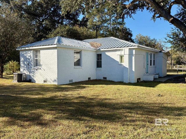 605 S White Avenue, Bay Minette, AL 36507