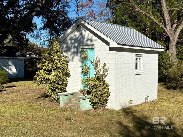 605 S White Avenue, Bay Minette, AL 36507