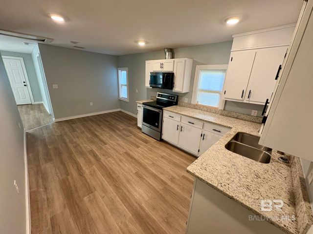 605 S White Avenue, Bay Minette, AL 36507