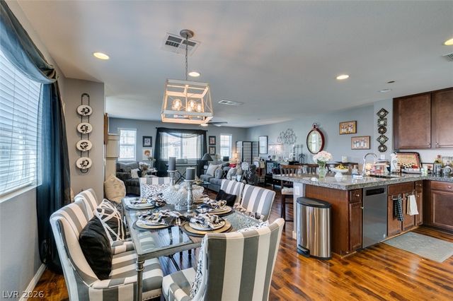 1525 Spiced Wine Avenue 17105, Henderson, NV 89074