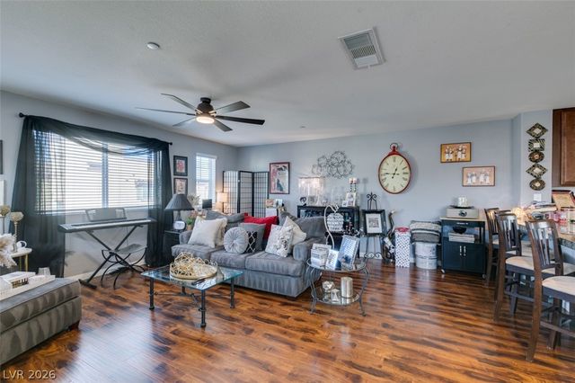 1525 Spiced Wine Avenue 17105, Henderson, NV 89074