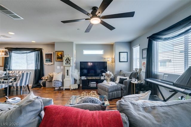 1525 Spiced Wine Avenue 17105, Henderson, NV 89074