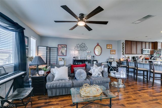 1525 Spiced Wine Avenue 17105, Henderson, NV 89074