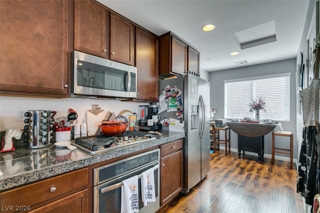 1525 Spiced Wine Avenue 17105, Henderson, NV 89074