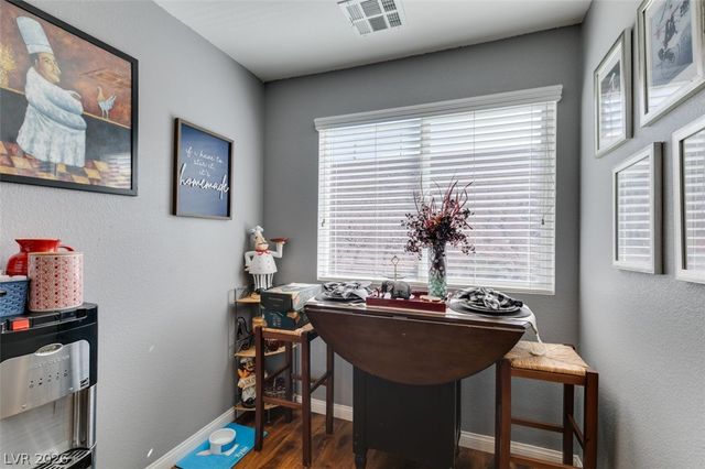 1525 Spiced Wine Avenue 17105, Henderson, NV 89074