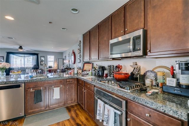 1525 Spiced Wine Avenue 17105, Henderson, NV 89074