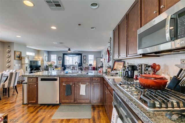 1525 Spiced Wine Avenue 17105, Henderson, NV 89074