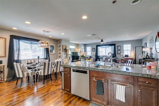 1525 Spiced Wine Avenue 17105, Henderson, NV 89074