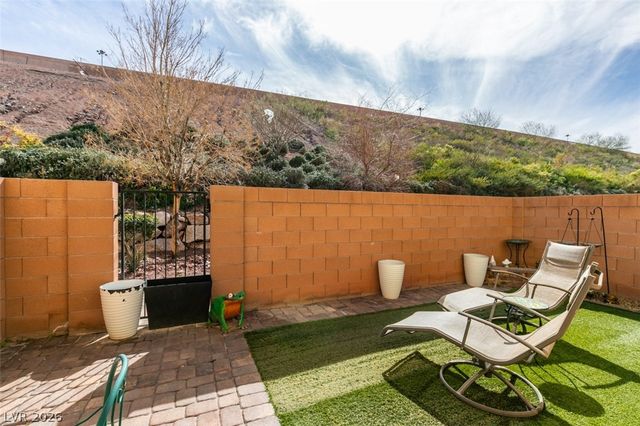 1525 Spiced Wine Avenue 17105, Henderson, NV 89074